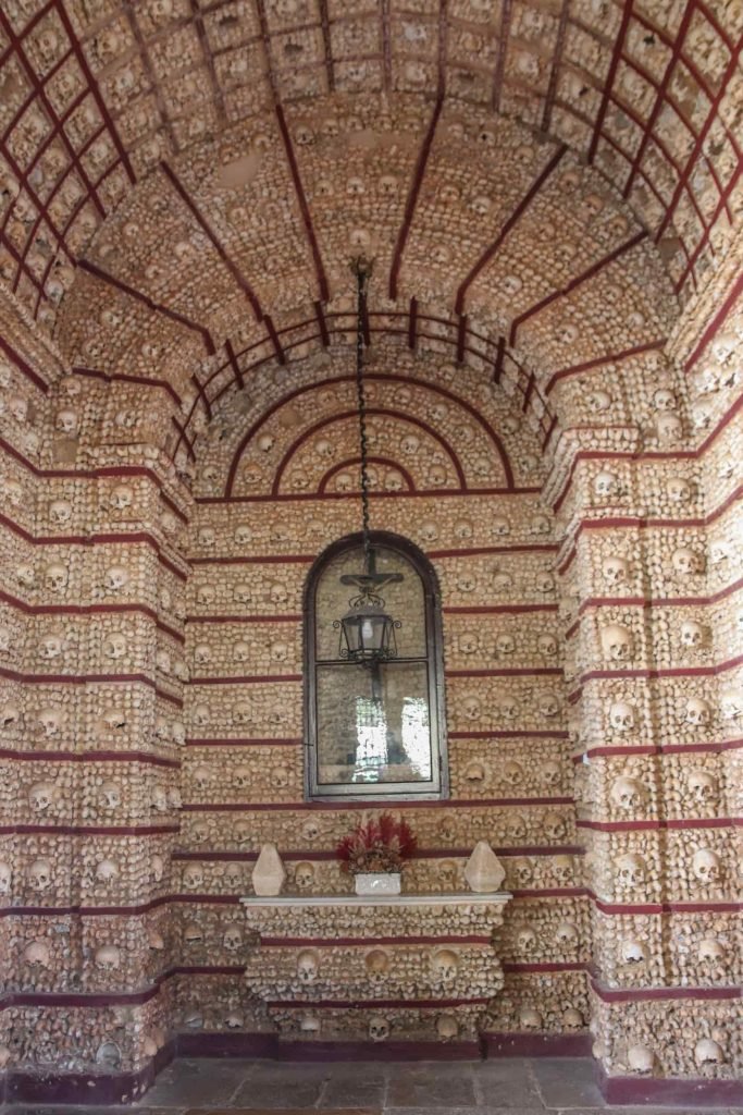 capella dos ossos, Faro, Portogallo