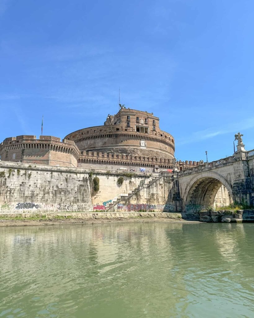 Castel Sant'Angelo visto dal fiume Tevere, Roma