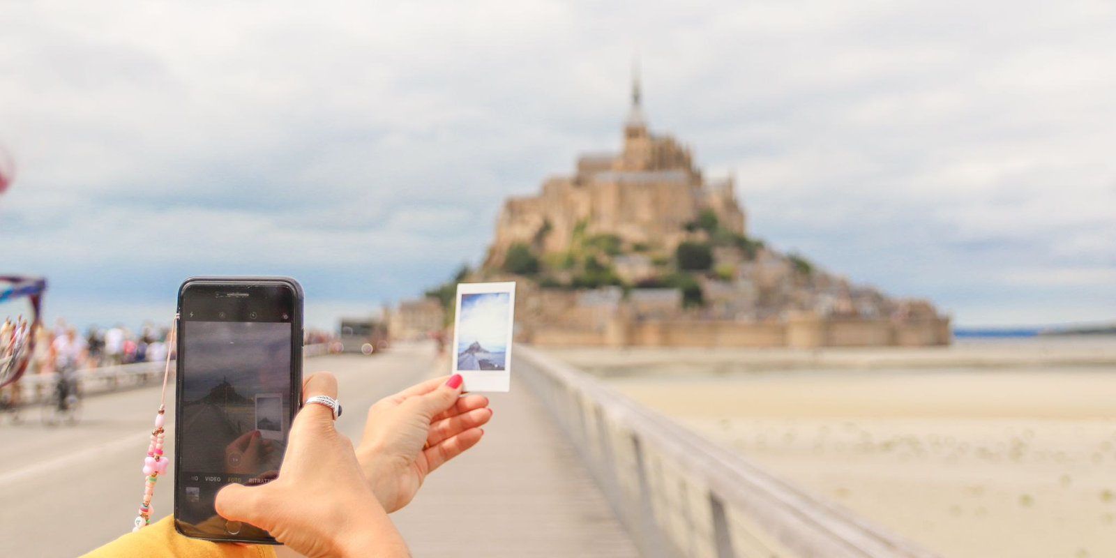 Le Mont-Saint-Michel e una polaroid ricordo