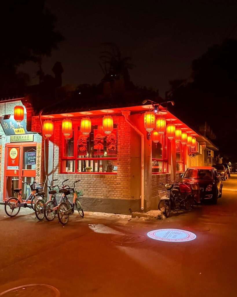 hutong di Pechino la sera