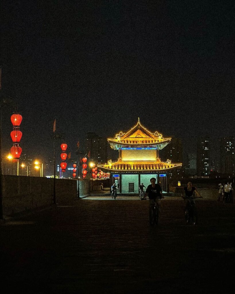 Xi'an passeggiata sulle mura serale